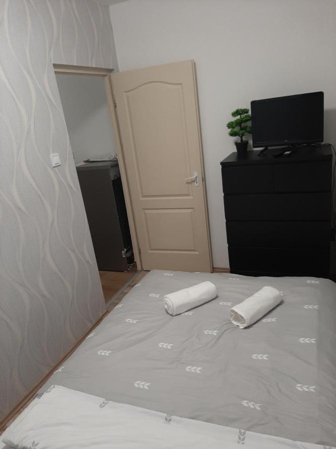 Nikolett Apartman Гайдусобосло Екстер'єр фото