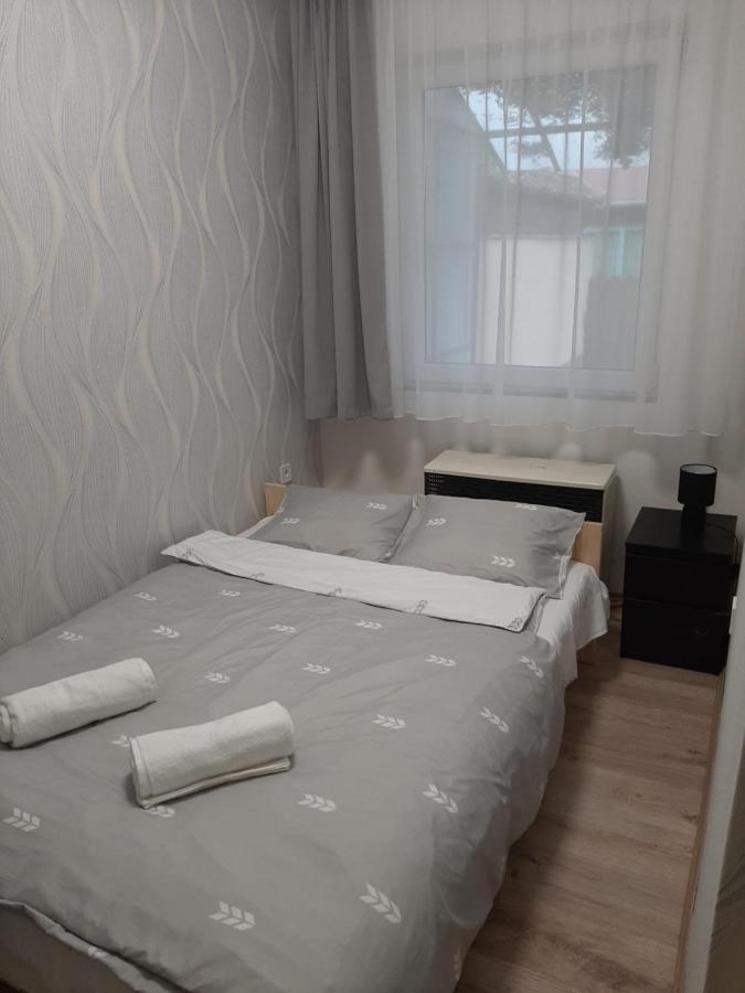 Nikolett Apartman Гайдусобосло Екстер'єр фото